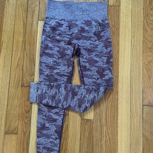 Gymshark Camo Seamless Leggings - Berry Red